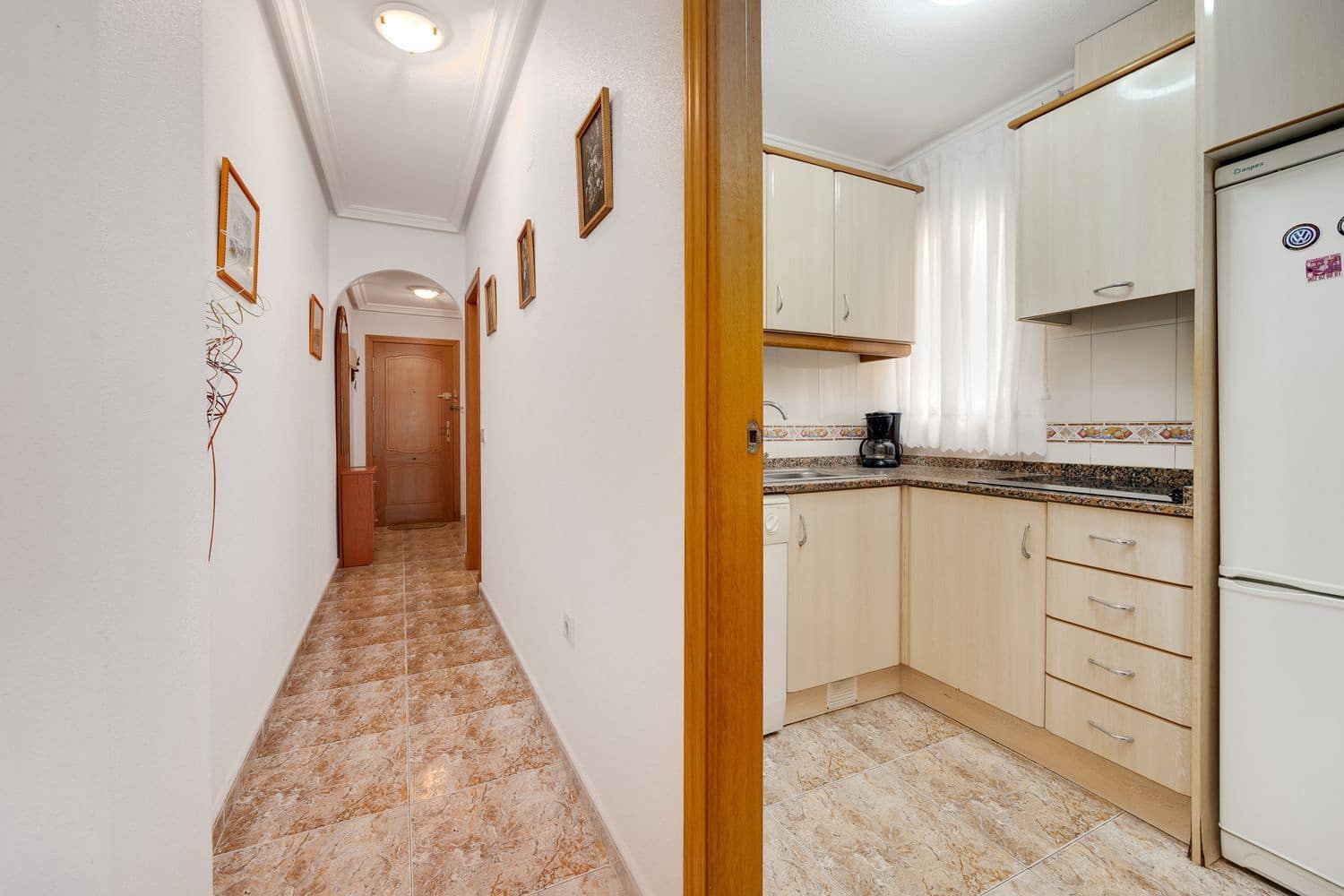 Apartamento de 2 habitaciones en Torrevieja en venta con garaje - 145.000 € (Ref: 9232109)