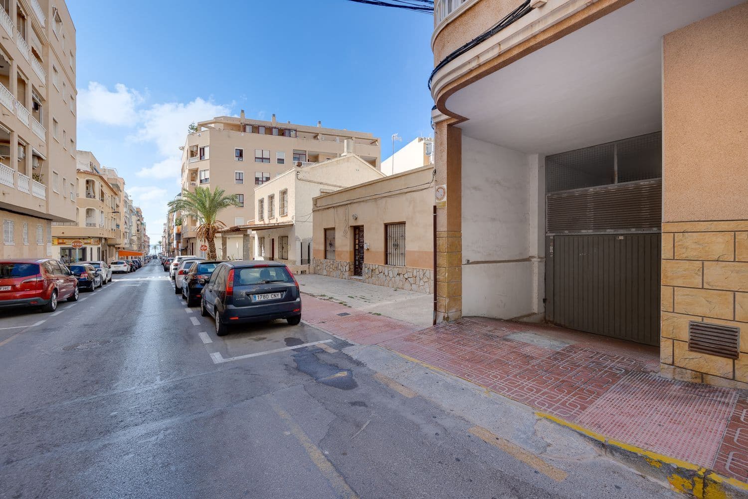 Apartamento de 2 habitaciones en Torrevieja en venta con garaje - 145.000 € (Ref: 9232109)