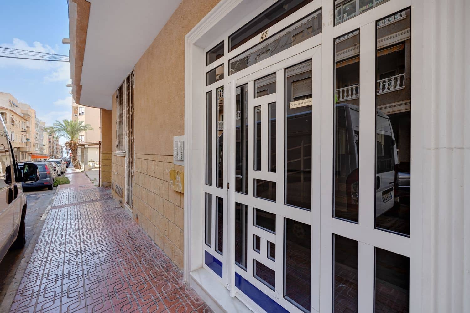 Apartamento de 2 habitaciones en Torrevieja en venta con garaje - 145.000 € (Ref: 9232109)