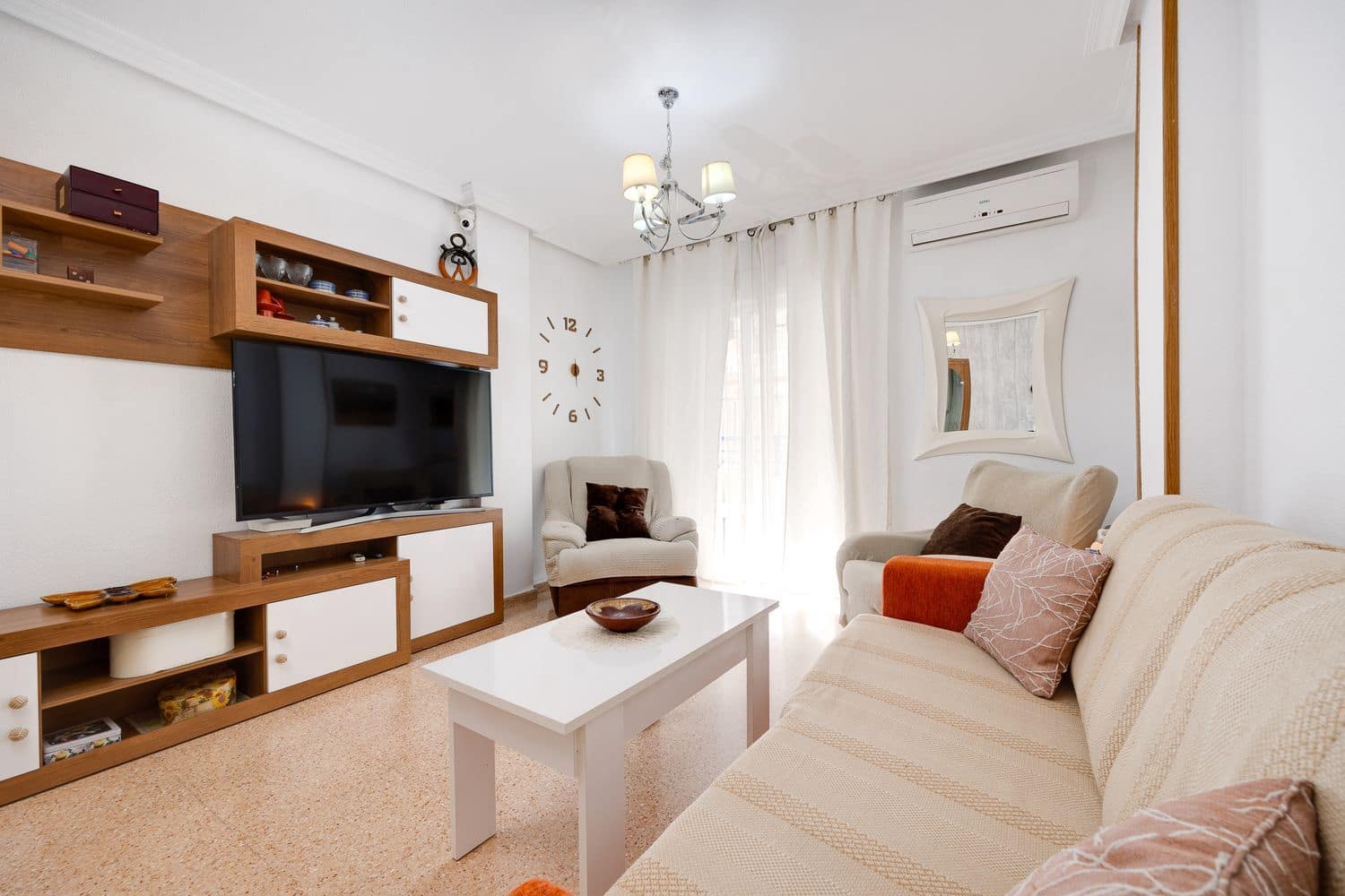 3 soveværelse Lejlighed til salg i Torrevieja med garage - € 195.000 (Ref: 9251725)