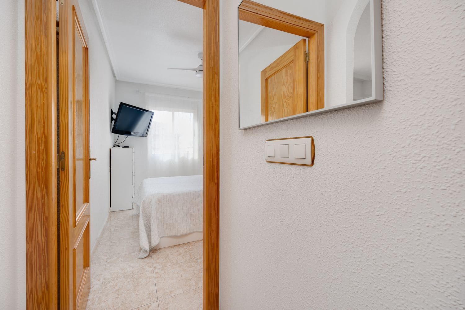 2 bedroom Apartment for sale in Torrevieja with pool - € 110,000 (Ref: 9251726)