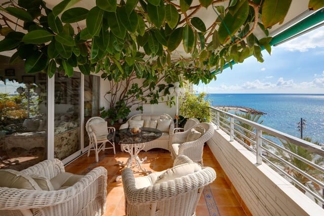 2 soveværelse Lejlighed til salg i Las Piscinas Naturales, Torrevieja med garage - € 260.000 (Ref: 9275656)