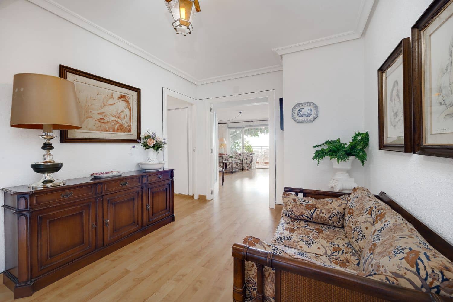 2 bedroom Apartment for sale in Torrevieja with garage - € 299,000 (Ref: 9275656)