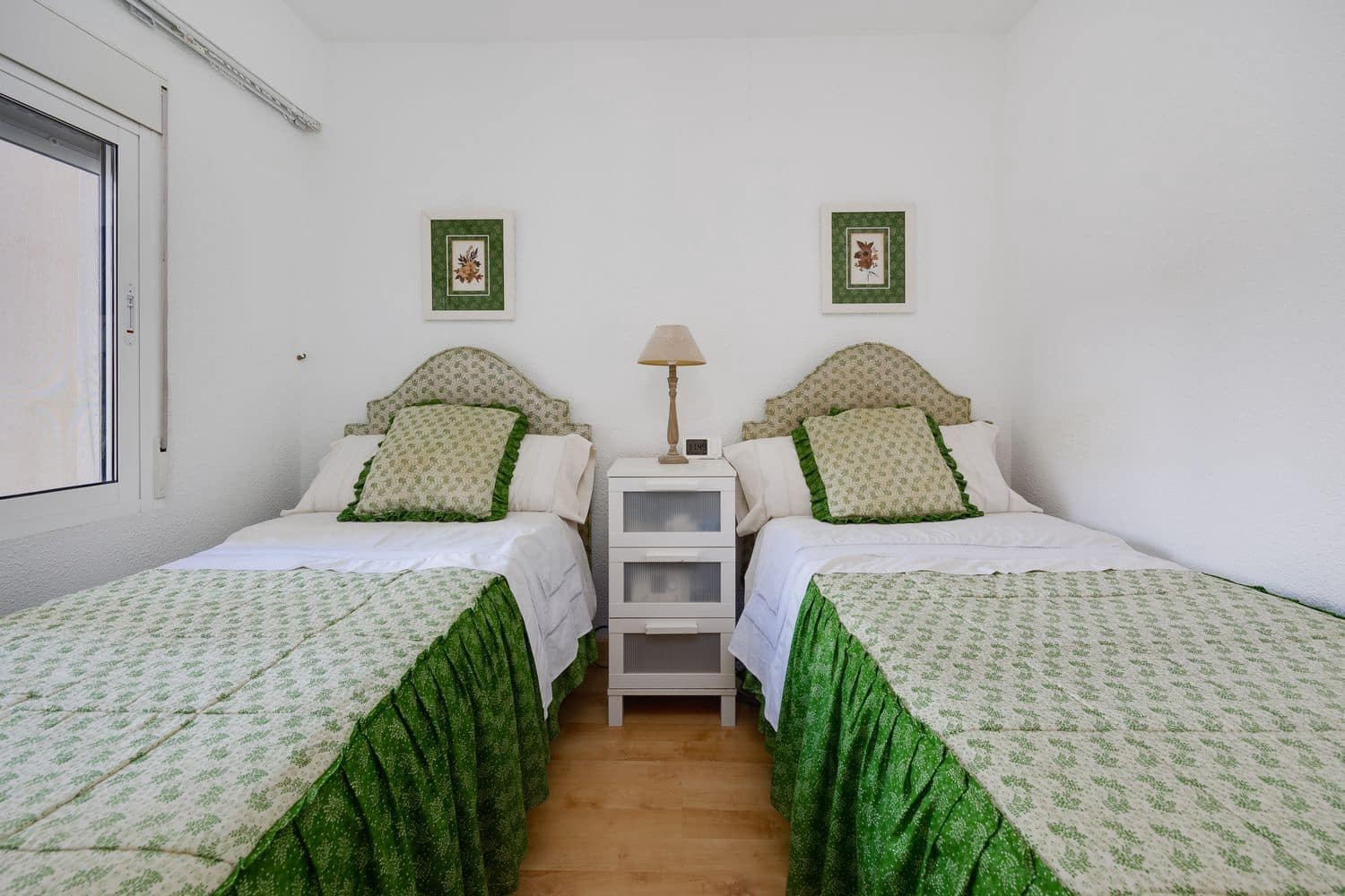 2 bedroom Apartment for sale in Torrevieja with garage - € 299,000 (Ref: 9275656)