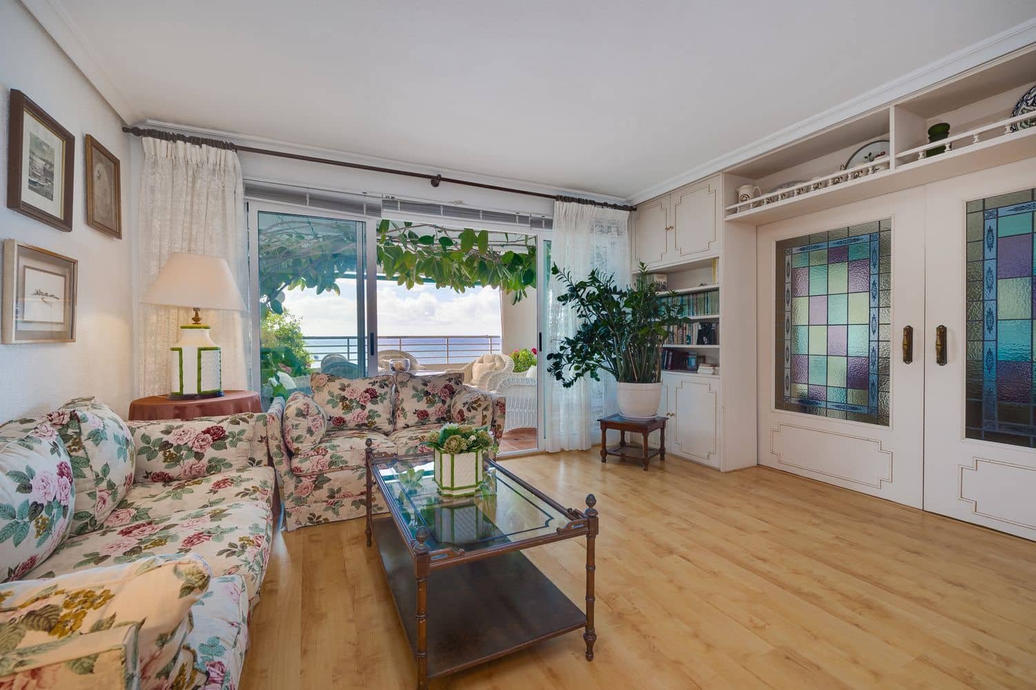 2 bedroom Apartment for sale in Torrevieja with garage - € 299,000 (Ref: 9275656)