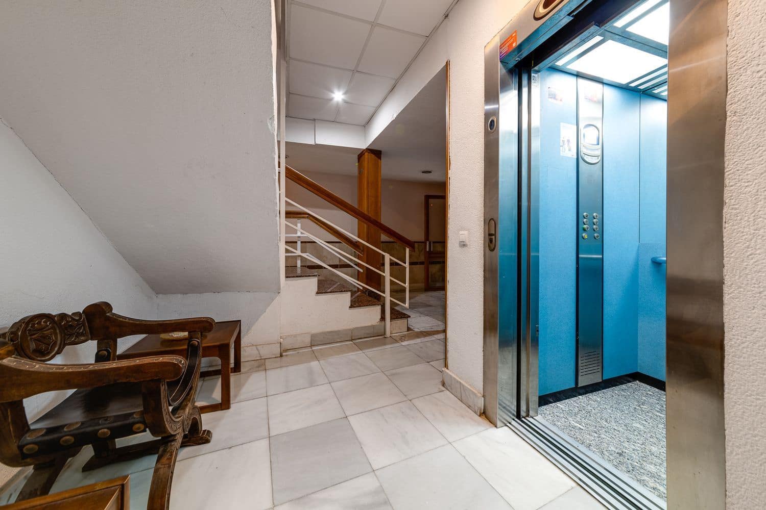 2 bedroom Apartment for sale in Torrevieja with garage - € 299,000 (Ref: 9275656)