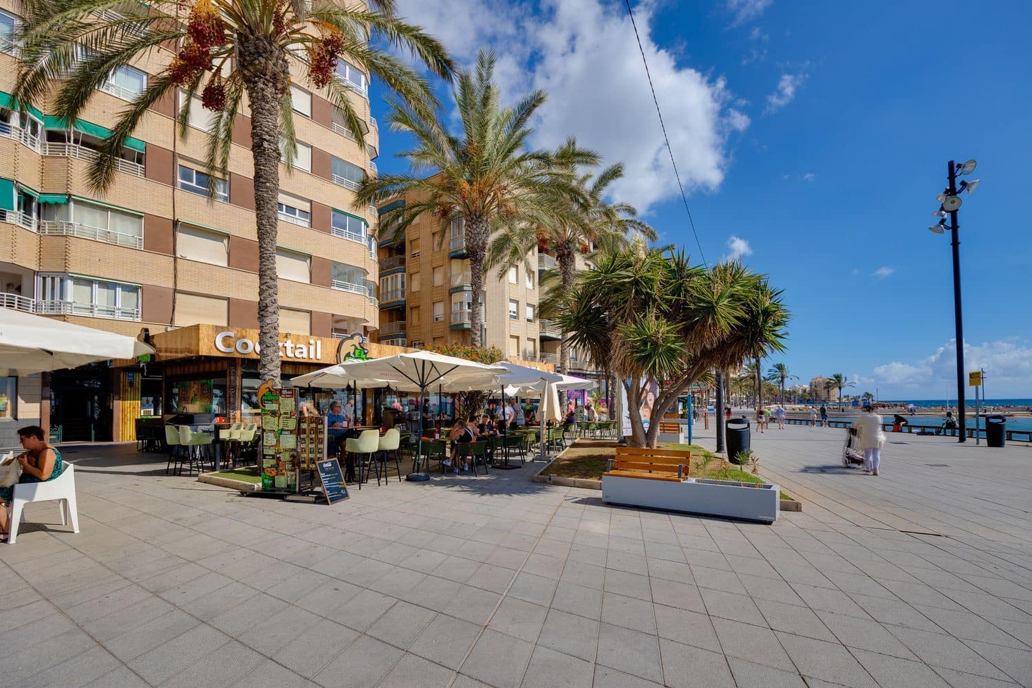 2 bedroom Apartment for sale in Torrevieja with garage - € 299,000 (Ref: 9275656)