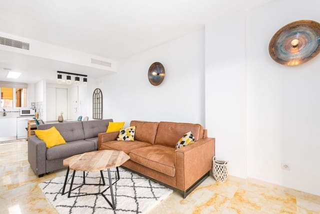 2 chambre Appartement à vendre à Punta Prima, Torrevieja avec piscine garage - 299 000 € (Ref: 9296498)