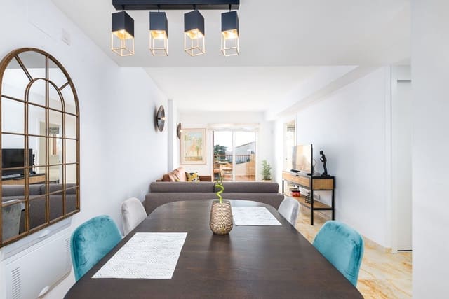 2 chambre Appartement à vendre à Punta Prima, Torrevieja avec piscine garage - 299 000 € (Ref: 9296498)