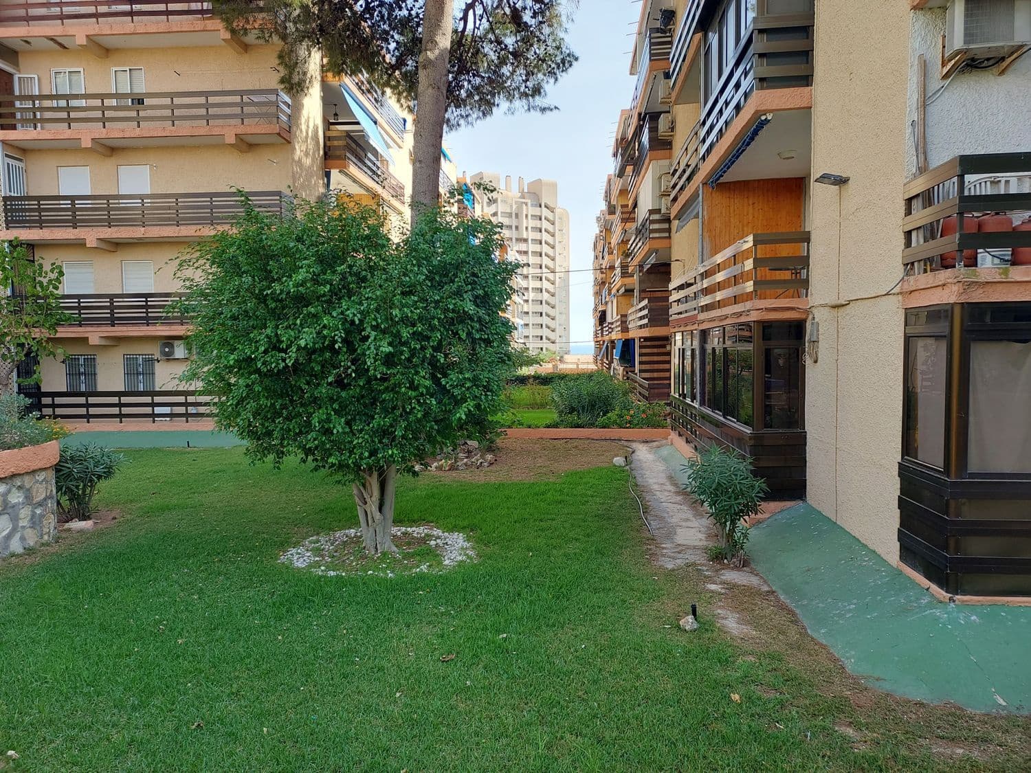3 bedroom Apartment for sale in Playa de Muchavista with pool garage - € 280,000 (Ref: 9335630)