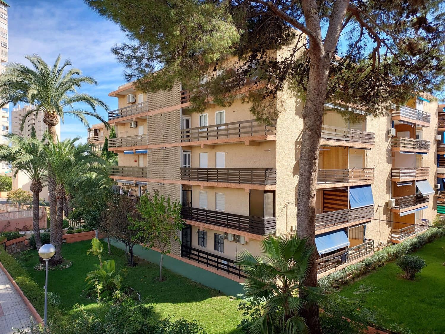 3 bedroom Apartment for sale in Playa de Muchavista with pool garage - € 280,000 (Ref: 9335630)