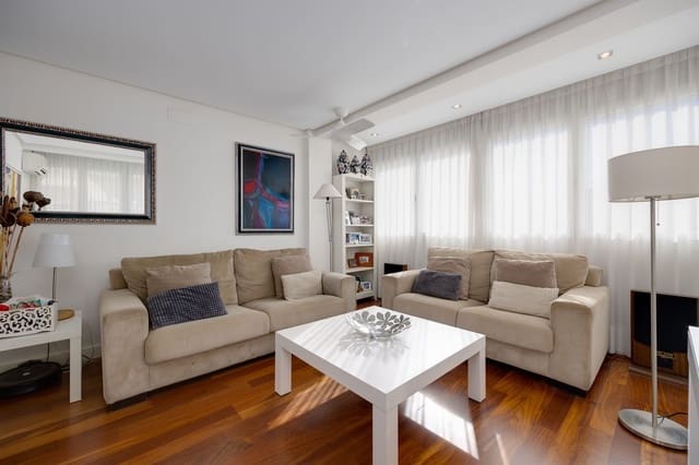 2 Zimmer Apartment zu verkaufen in Las Piscinas Naturales, Torrevieja mit Garage - 179.900 € (Ref: 9371201)