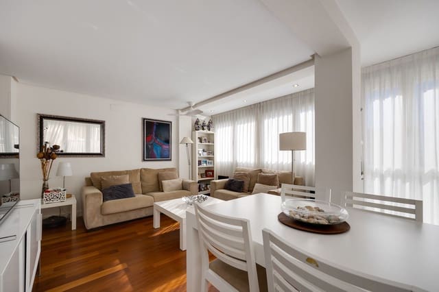 2 Zimmer Apartment zu verkaufen in Las Piscinas Naturales, Torrevieja mit Garage - 179.900 € (Ref: 9371201)