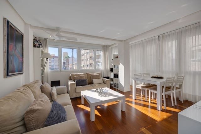 2 Zimmer Apartment zu verkaufen in Las Piscinas Naturales, Torrevieja mit Garage - 179.900 € (Ref: 9371201)