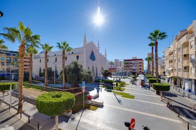 2 Zimmer Apartment zu verkaufen in Las Piscinas Naturales, Torrevieja mit Garage - 179.900 € (Ref: 9371201)