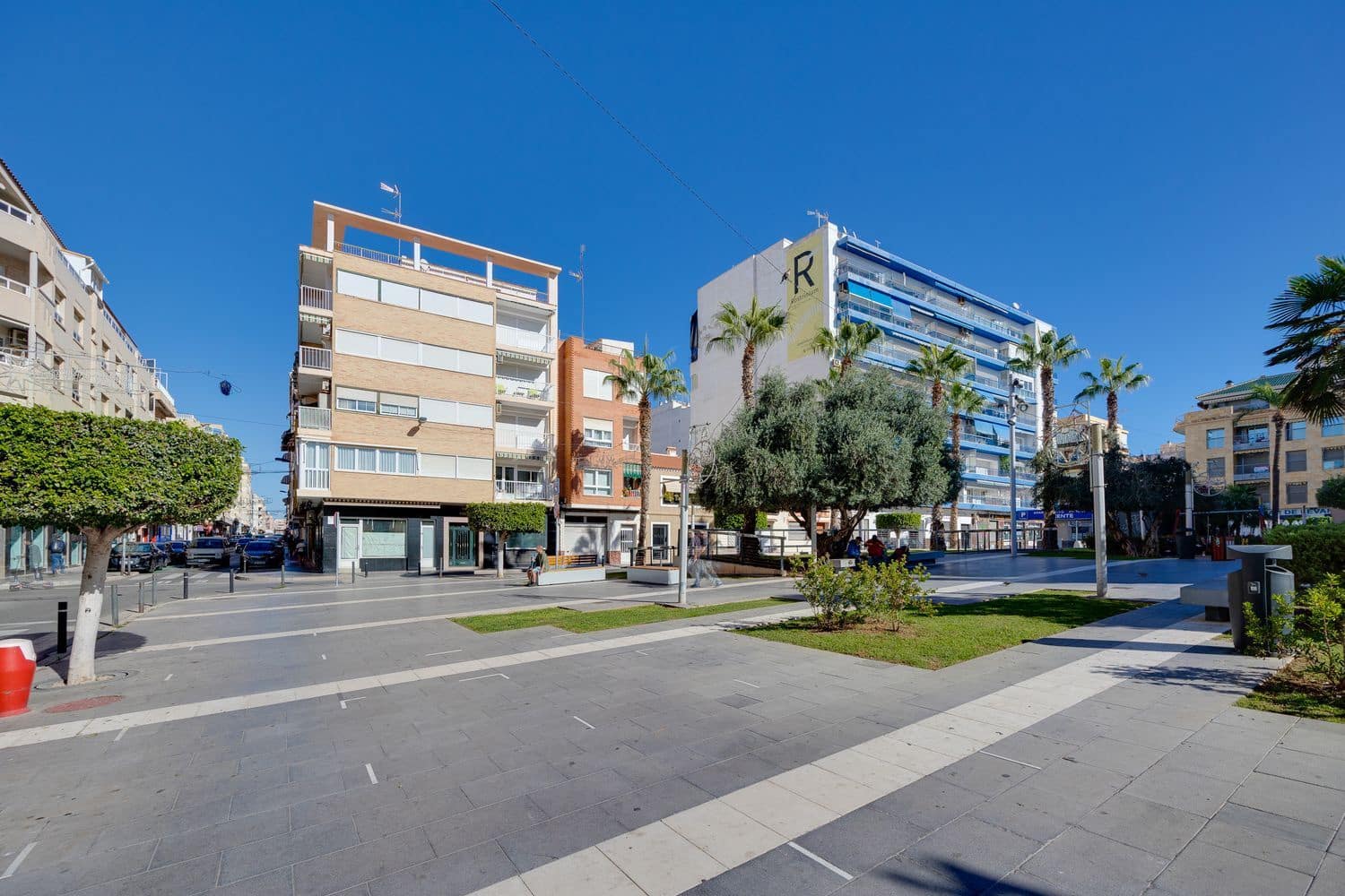 2 chambre Appartement à vendre à Torrevieja avec garage - 179 900 € (Ref: 9371201)