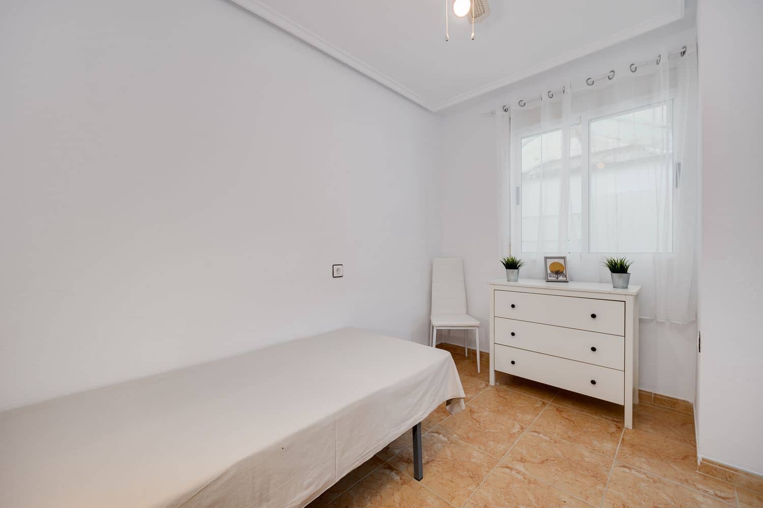 2 sypialnia Dom na sprzedaż w Torrevieja z basenem garażem - 119 900 € (Ref: 9382027)