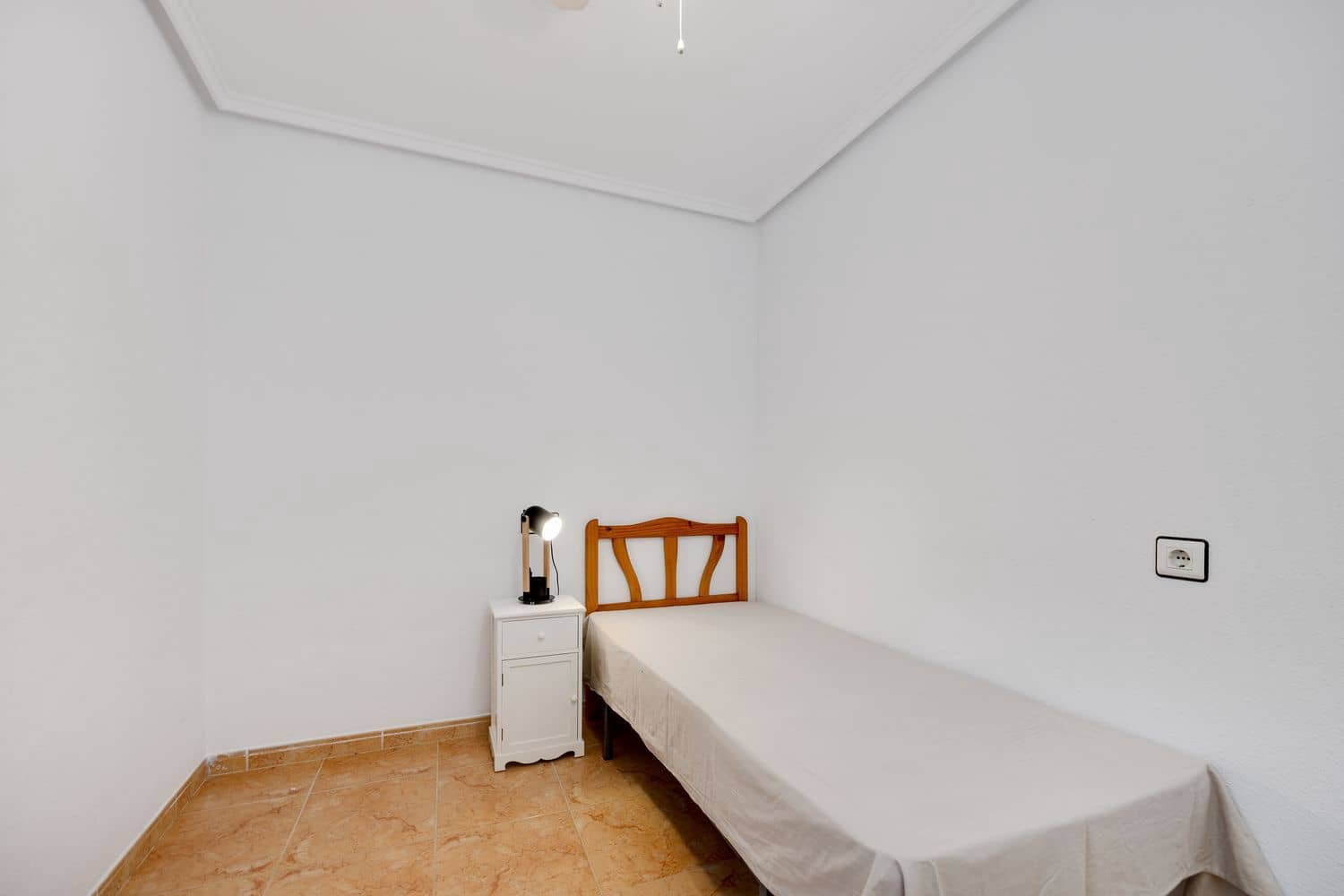 2 sypialnia Dom na sprzedaż w Torrevieja z basenem garażem - 119 900 € (Ref: 9382027)