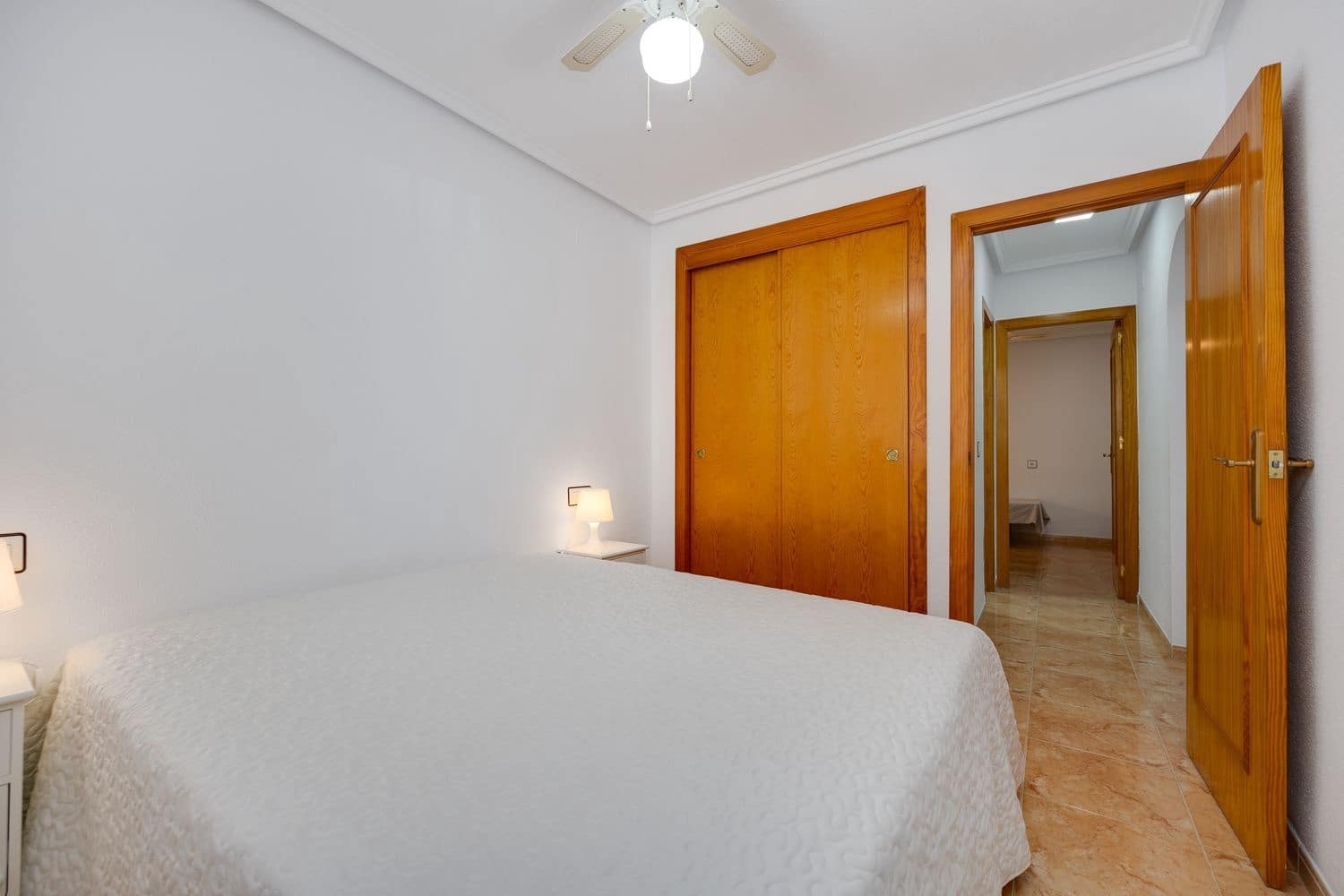 2 sypialnia Dom na sprzedaż w Torrevieja z basenem garażem - 119 900 € (Ref: 9382027)