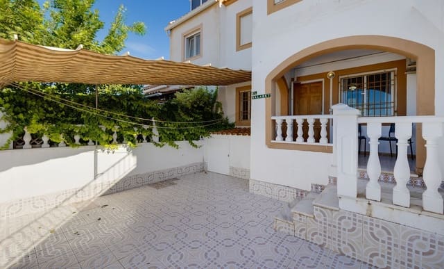 2 Zimmer Haus zu verkaufen in El Chaparral - La Siesta - La Torreta, Torrevieja mit Pool Garage - 119.900 € (Ref: 9382027)