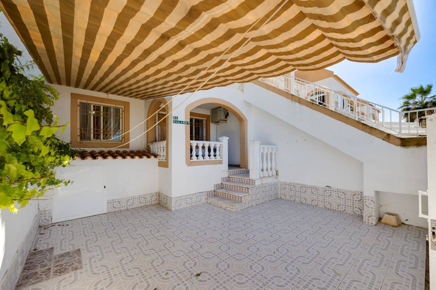 2 sypialnia Dom na sprzedaż w Torrevieja z basenem garażem - 119 900 € (Ref: 9382027)