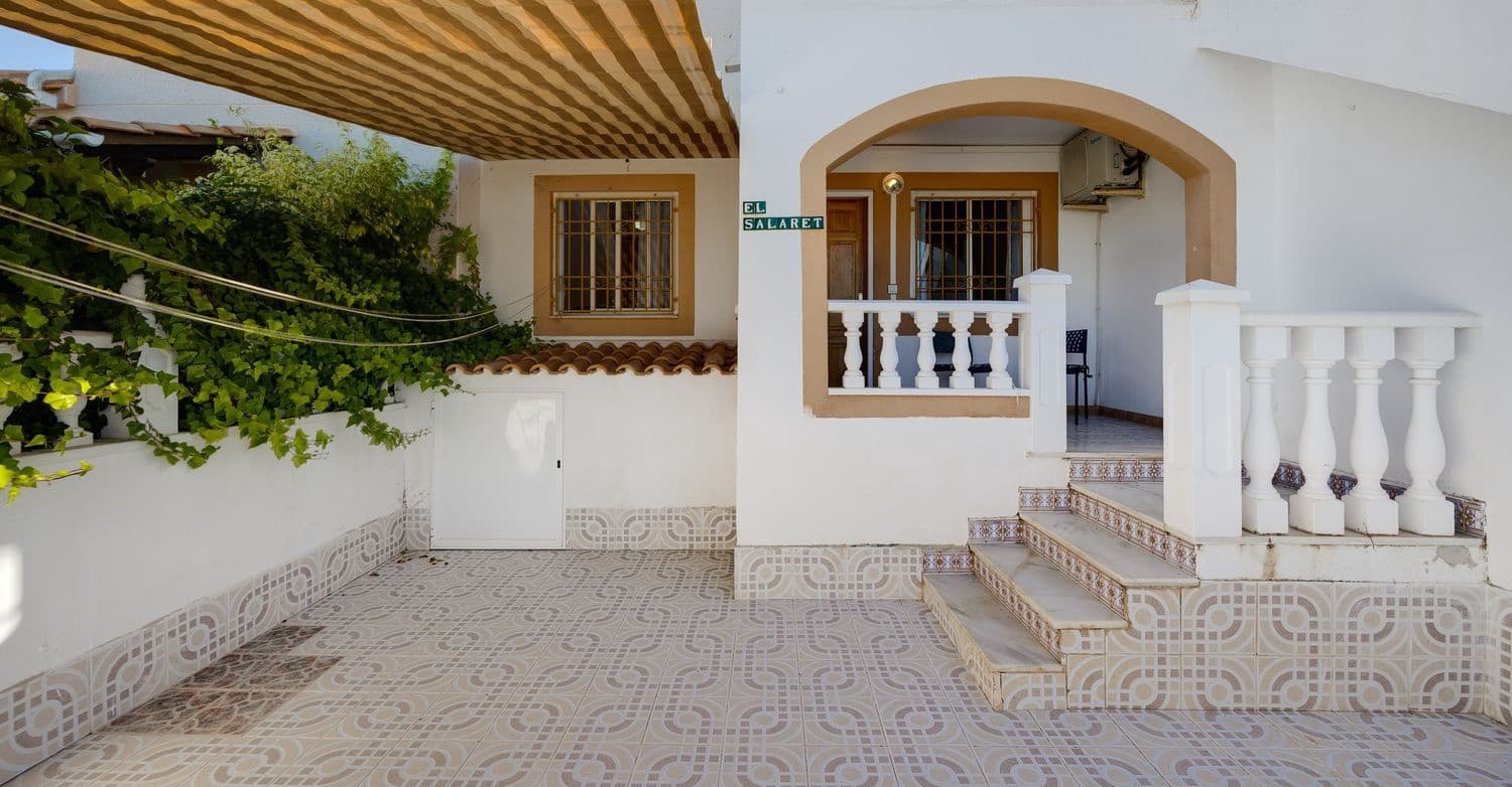 2 sypialnia Dom na sprzedaż w Torrevieja z basenem garażem - 119 900 € (Ref: 9382027)