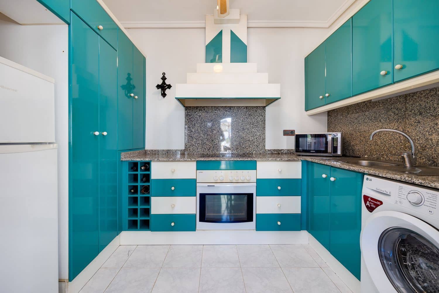 Hus till salu i Torrevieja med pool garage - 115 000 € (Ref: 9390026)