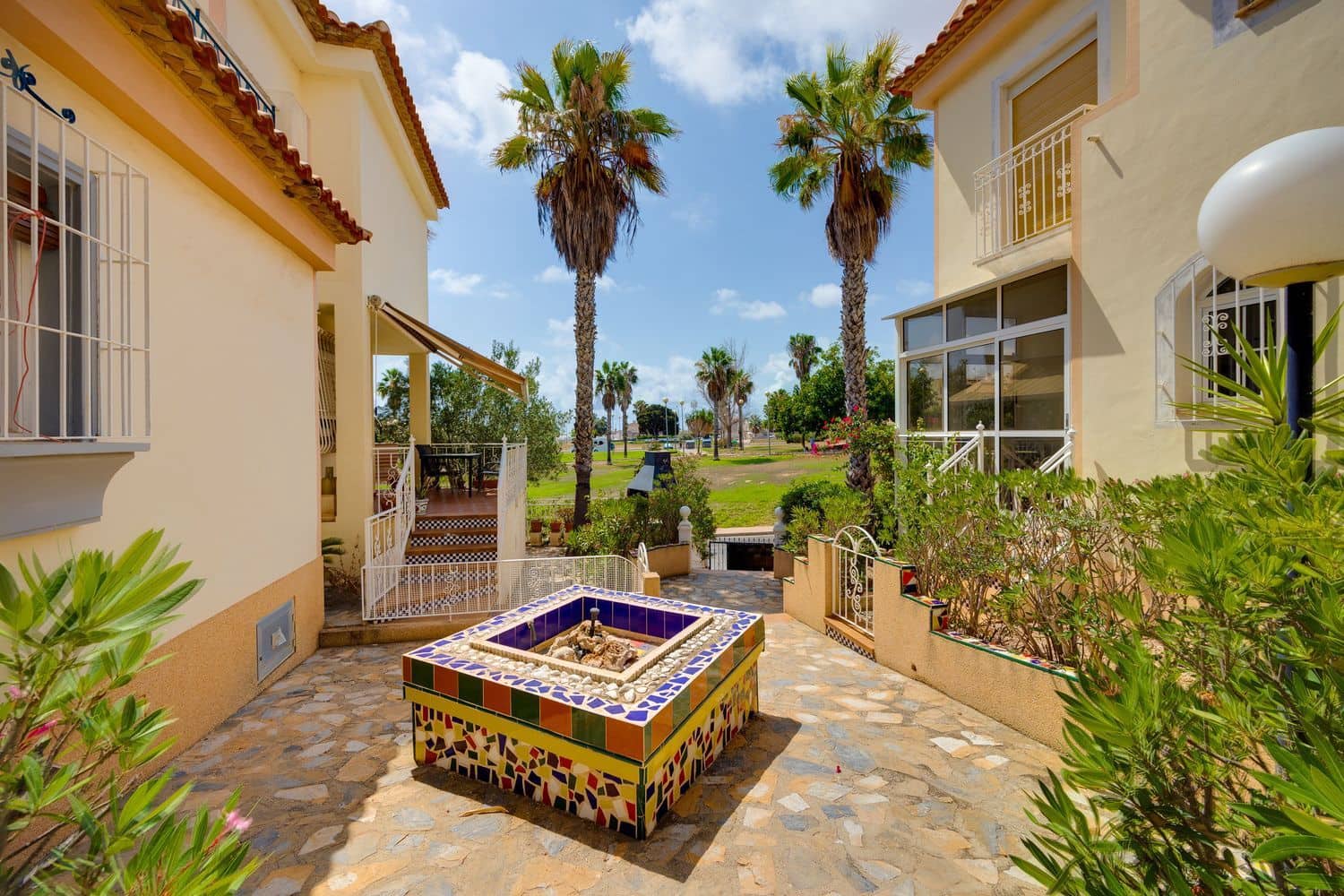 Hus till salu i Torrevieja med pool garage - 115 000 € (Ref: 9390026)