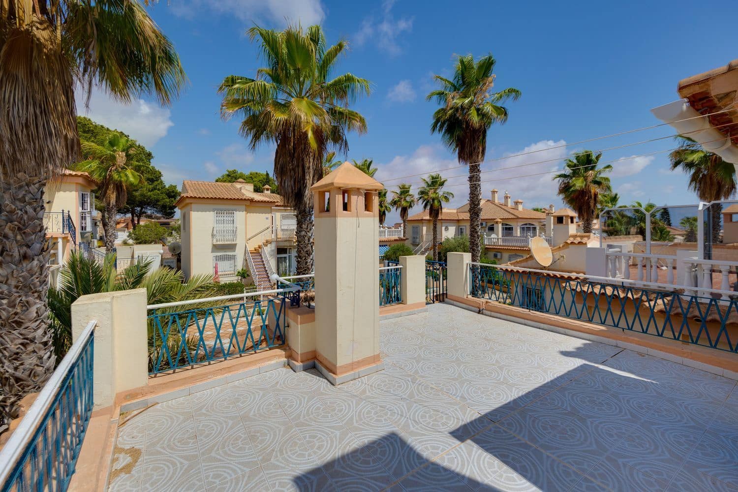 Hus till salu i Torrevieja med pool garage - 115 000 € (Ref: 9390026)