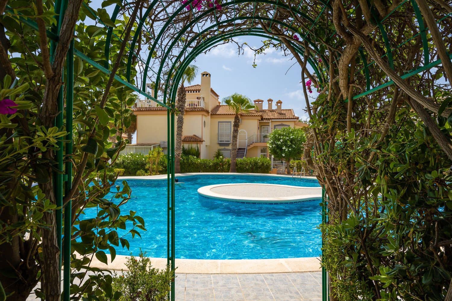 Hus till salu i Torrevieja med pool garage - 115 000 € (Ref: 9390026)