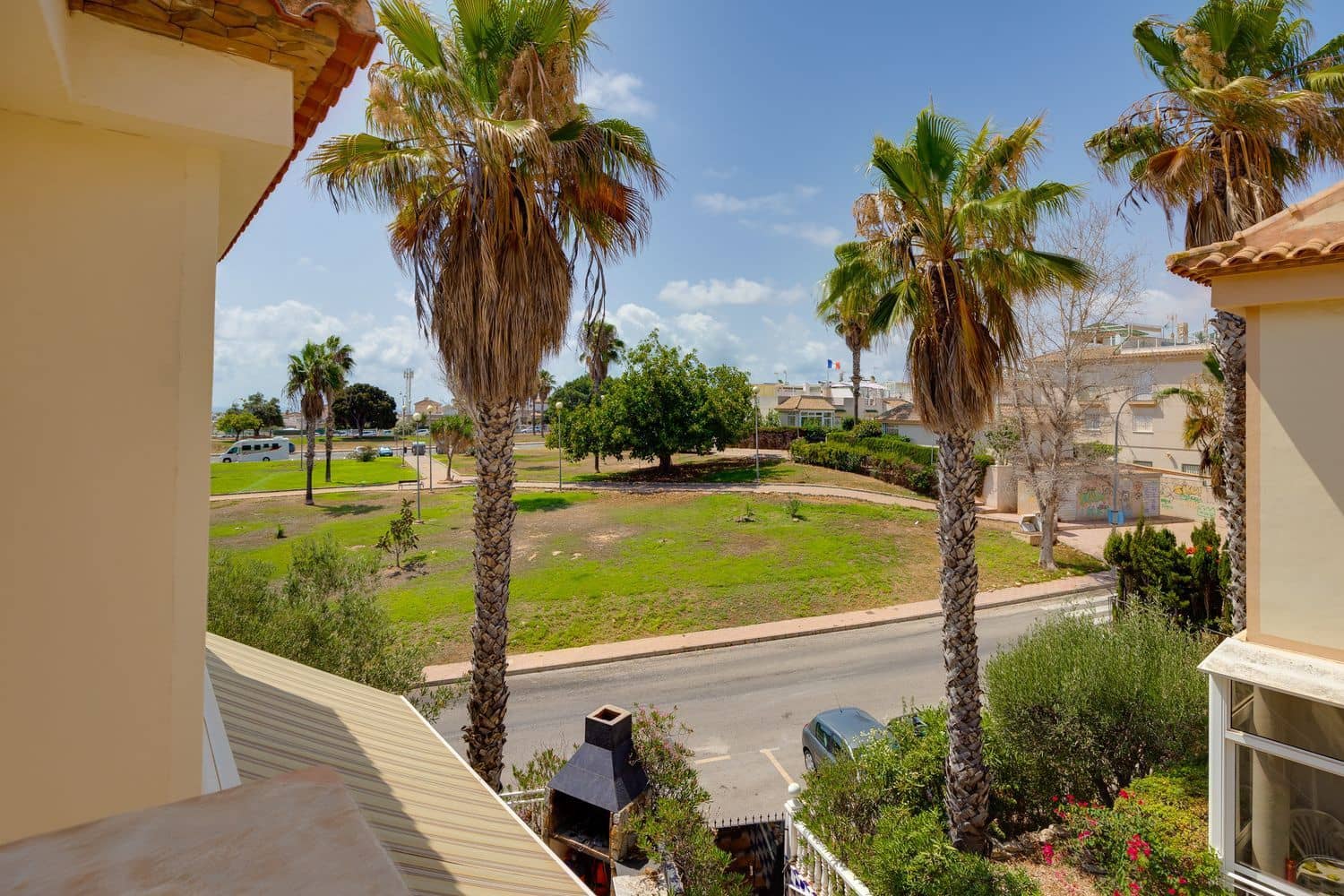 Hus till salu i Torrevieja med pool garage - 115 000 € (Ref: 9390026)