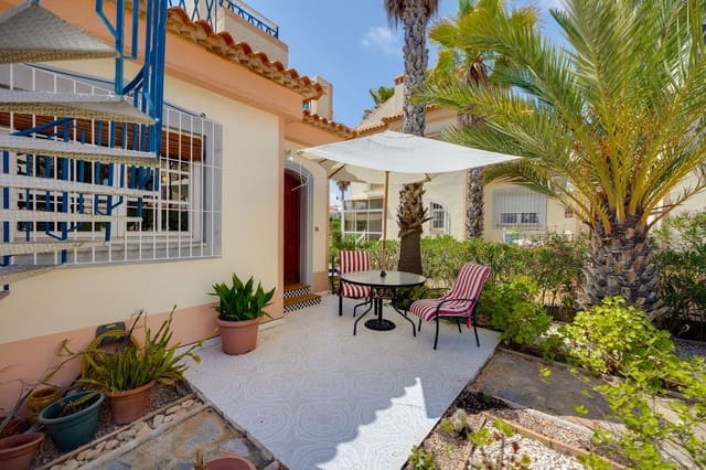 Hus till salu i Los Balcones - Los Altos, Torrevieja med pool garage - 115 000 € (Ref: 9390026)