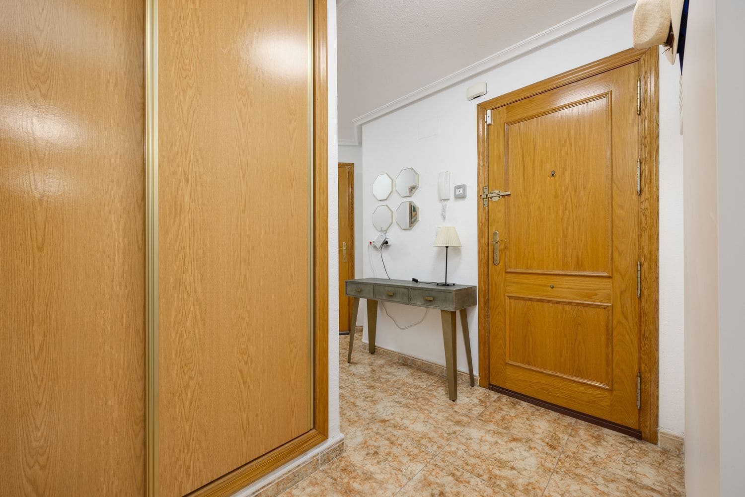 3 quarto Apartamento para venda em Torrevieja com garagem - 169 000 € (Ref: 9395579)