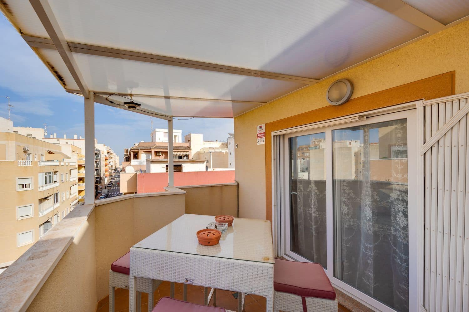 3 quarto Apartamento para venda em Torrevieja com garagem - 169 000 € (Ref: 9395579)