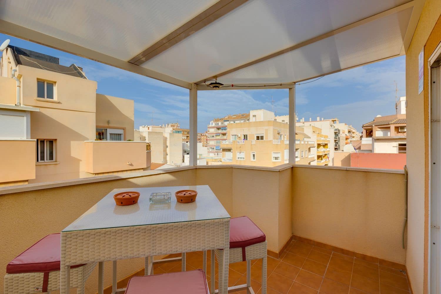3 quarto Apartamento para venda em Torrevieja com garagem - 169 000 € (Ref: 9395579)