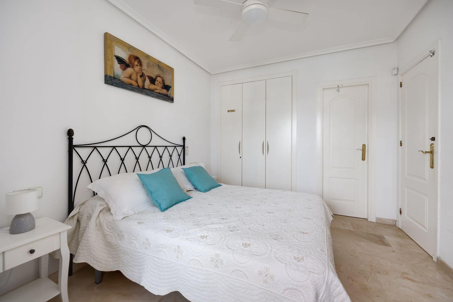 2 soveværelse Lejlighed til salg i Orihuela Costa med swimmingpool garage - € 189.000 (Ref: 9395580)