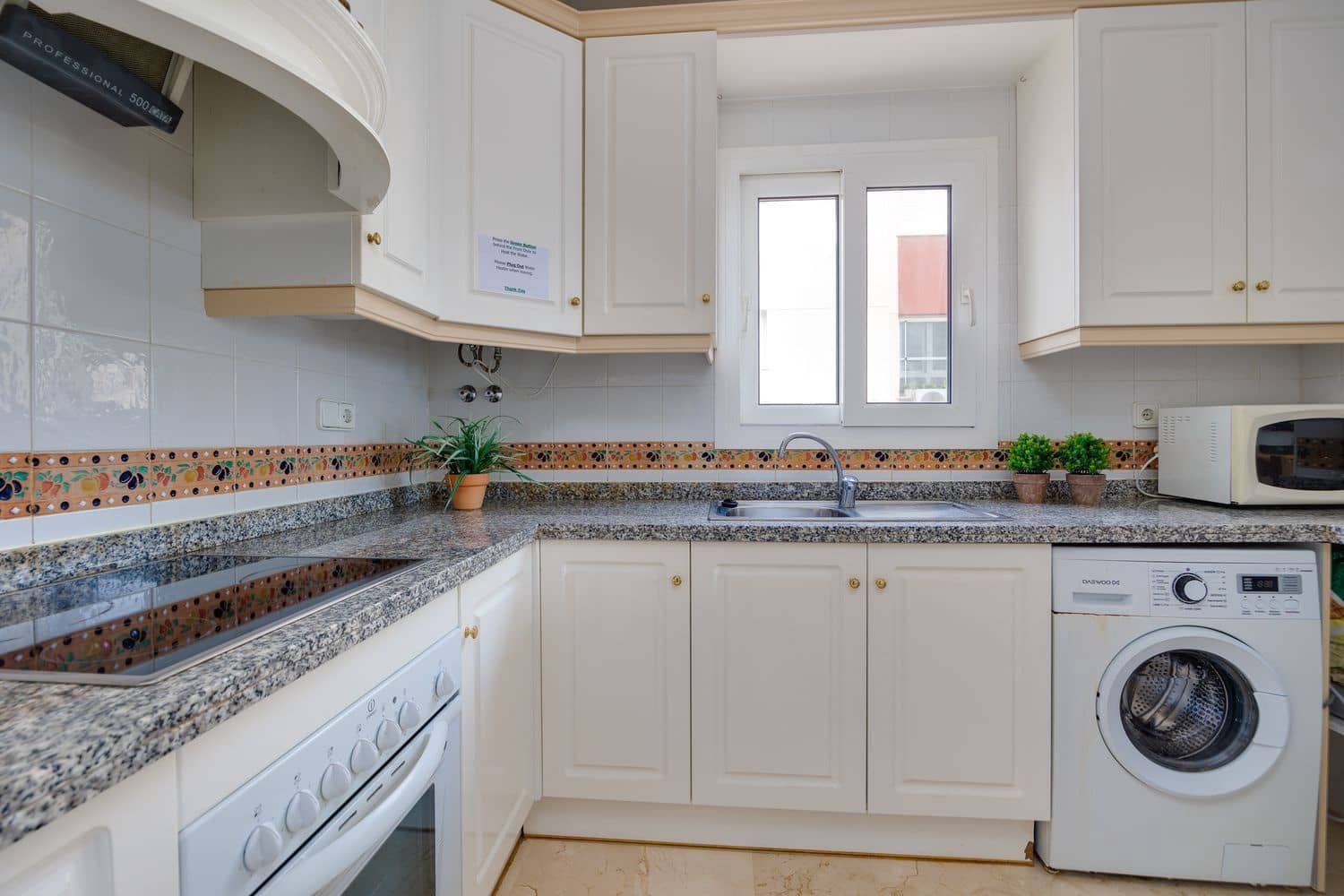 2 soveværelse Lejlighed til salg i Orihuela Costa med swimmingpool garage - € 189.000 (Ref: 9395580)