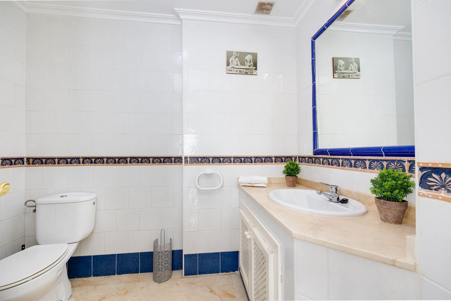 2 soveværelse Lejlighed til salg i Orihuela Costa med swimmingpool garage - € 189.000 (Ref: 9395580)