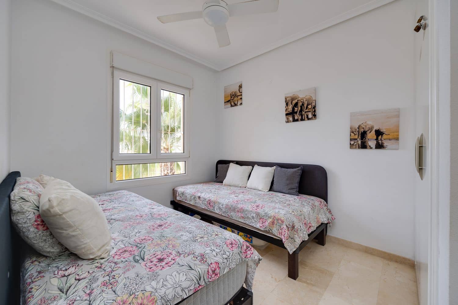 2 soveværelse Lejlighed til salg i Orihuela Costa med swimmingpool garage - € 189.000 (Ref: 9395580)