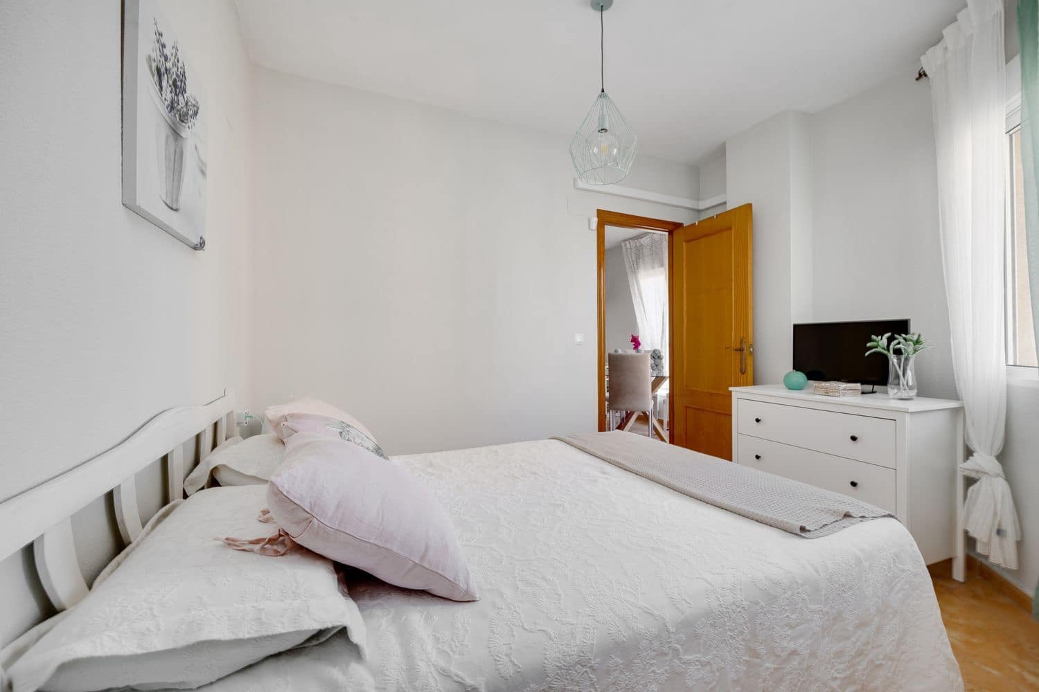 2 soveværelse Lejlighed til salg i Torrevieja med garage - € 119.500 (Ref: 9397993)