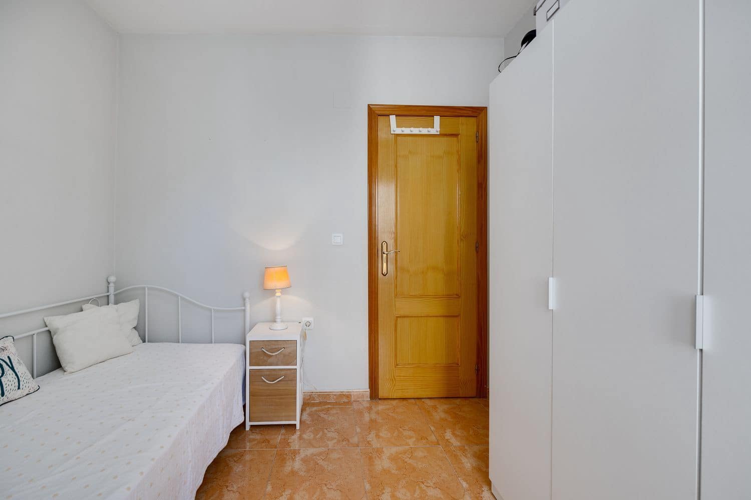 2 soveværelse Lejlighed til salg i Torrevieja med garage - € 119.500 (Ref: 9397993)