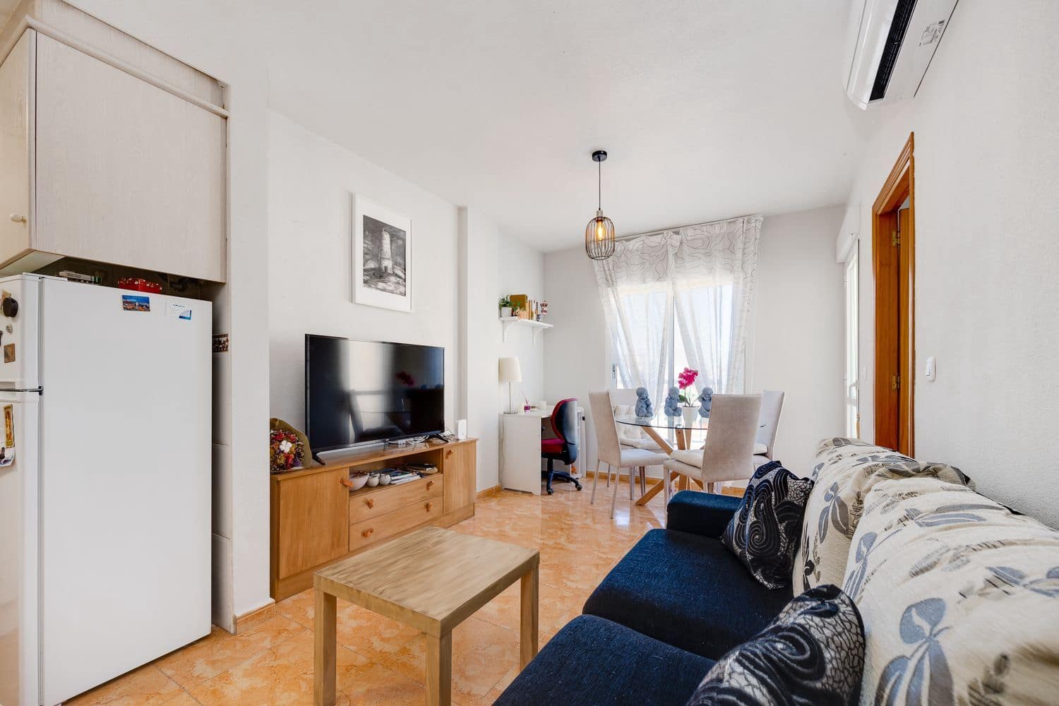 2 soveværelse Lejlighed til salg i Torrevieja med garage - € 119.500 (Ref: 9397993)