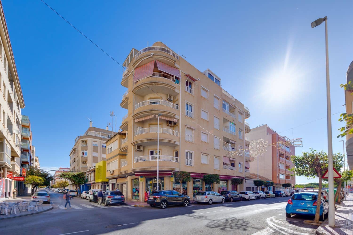 2 soveværelse Lejlighed til salg i Torrevieja med garage - € 119.500 (Ref: 9397993)