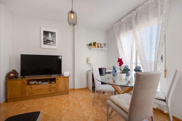 2 chambre Appartement à vendre à Puerto Deportivo, Torrevieja avec garage - 119 500 € (Ref: 9397993)