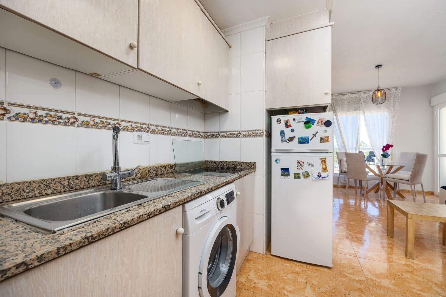 2 soveværelse Lejlighed til salg i Torrevieja med garage - € 119.500 (Ref: 9397993)