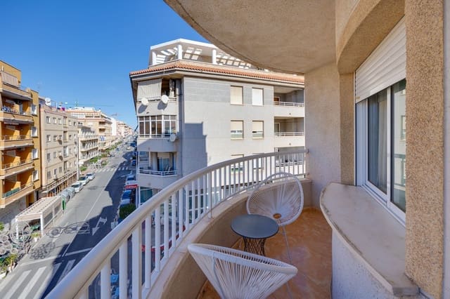 2 chambre Appartement à vendre à Puerto Deportivo, Torrevieja avec garage - 119 500 € (Ref: 9397993)