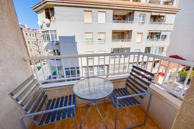 2 chambre Appartement à vendre à Puerto Deportivo, Torrevieja avec garage - 119 500 € (Ref: 9397993)