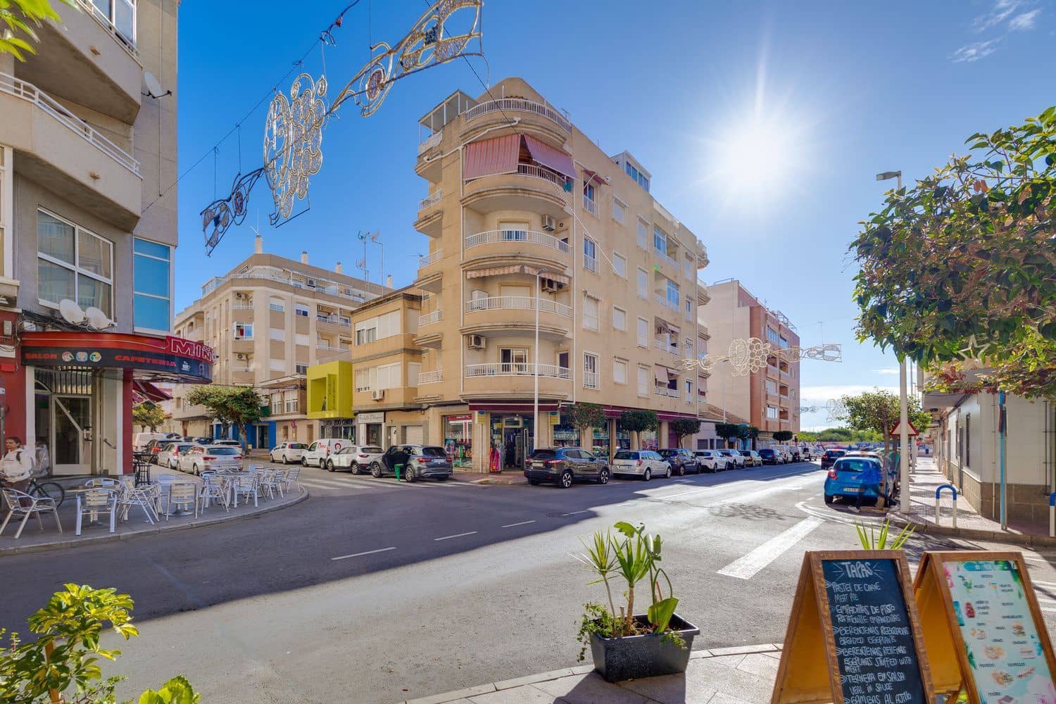 2 soveværelse Lejlighed til salg i Torrevieja med garage - € 119.500 (Ref: 9397993)