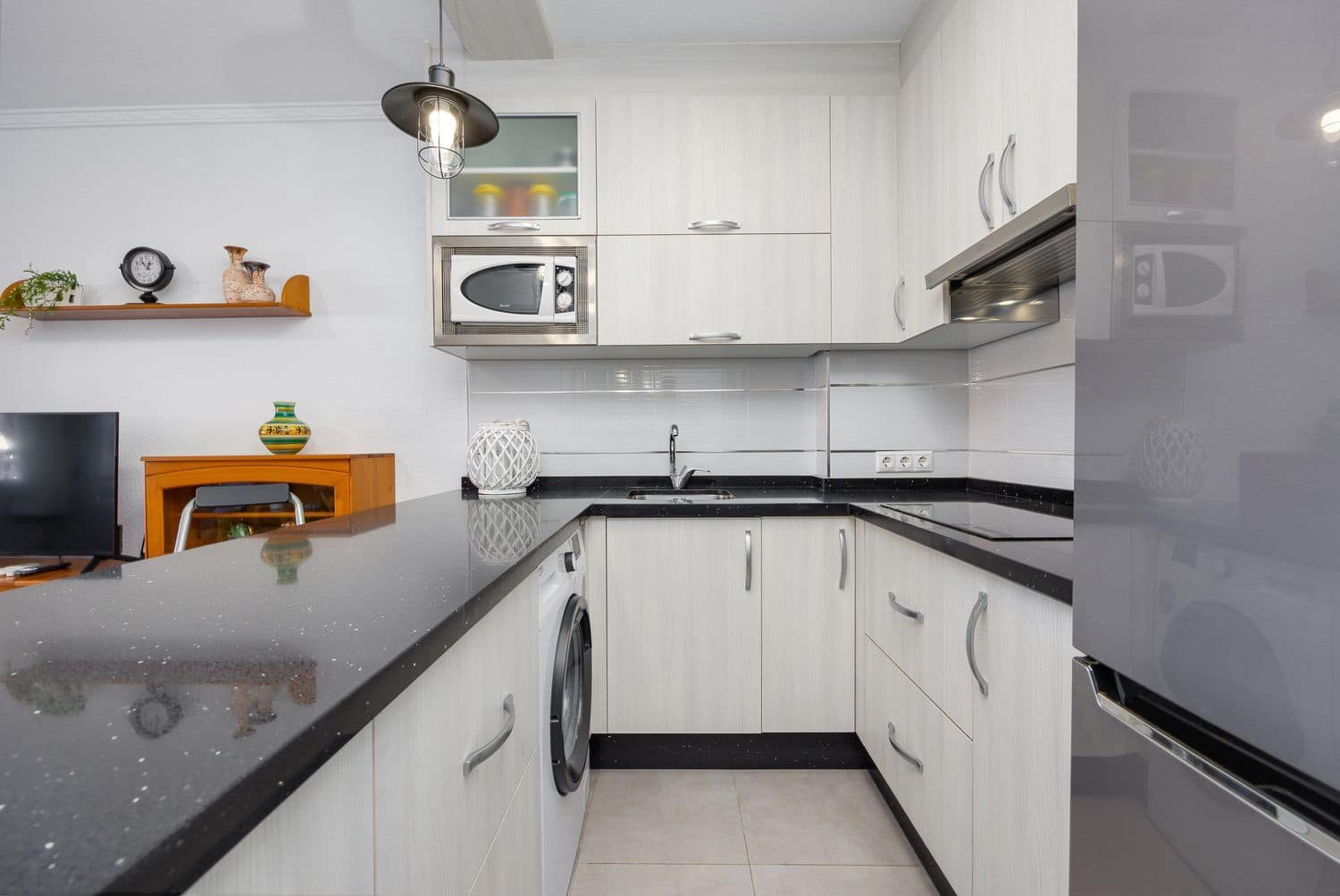 2 bedroom Townhouse for sale in Torrevieja with garage - € 160,000 (Ref: 9400382)