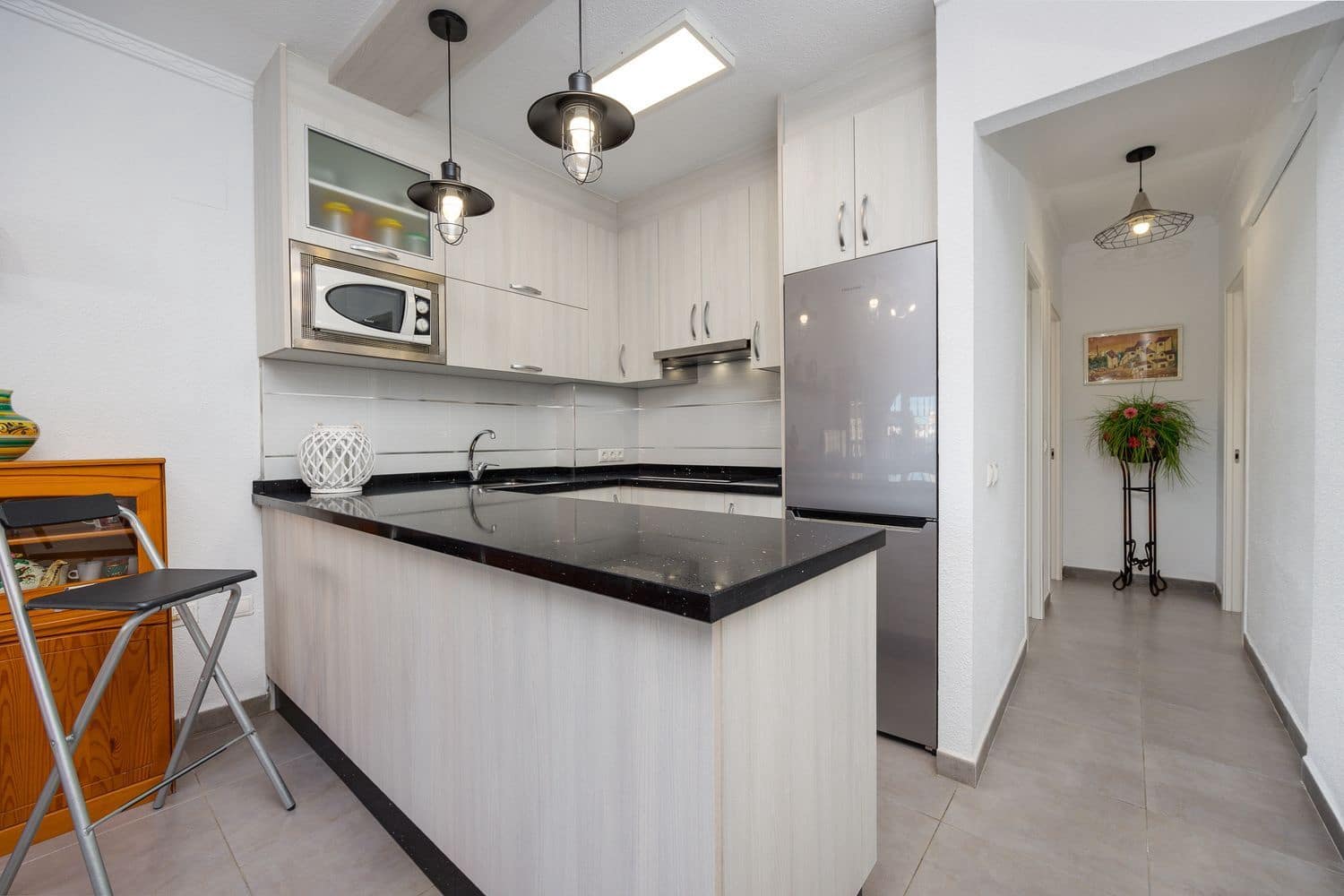 2 bedroom Townhouse for sale in Torrevieja with garage - € 160,000 (Ref: 9400382)